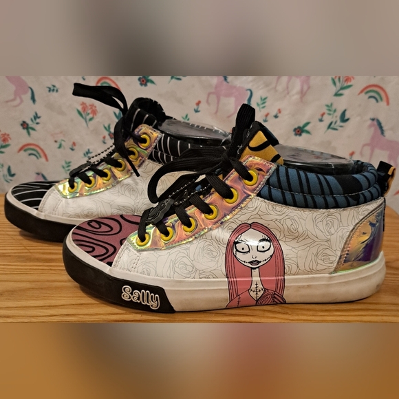 Vintage Y2K Disney Nightmare Before Christmas Vegan Metallic Sneaker Shoe SZ 6 - Picture 1 of 9